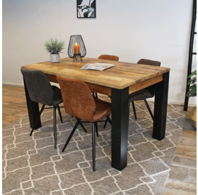 Esszimmertische aus Massivholz und Metall - Gratis Versand - Livin24