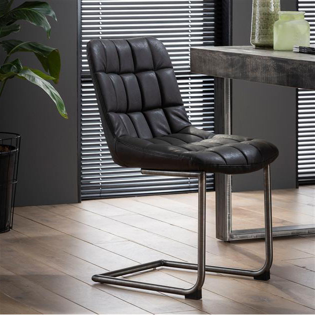 Esszimmerstuhl Albert Muca-Leder schwarz - Gratis Versand! - Livin24