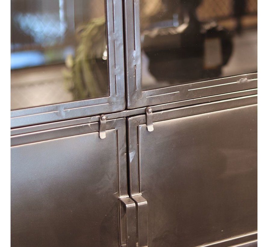 Vitrine Nick Industrial Design Metall 6-türig - Gratis Versand - Livin24