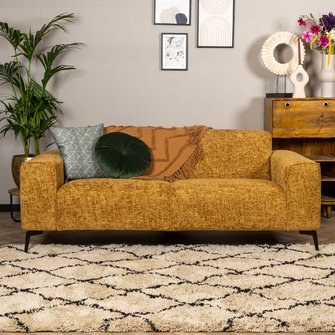Design Sofa Vegas 2,5-Sitzer Chenille ockergelb/cognac