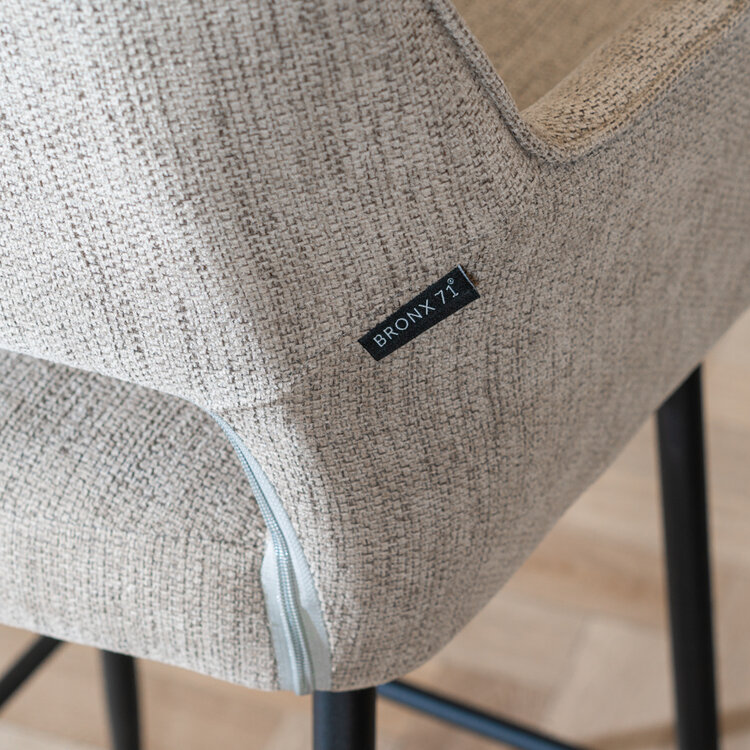 Barhocker Inga mit Armlehne recycelter Stoff taupe 78 cm