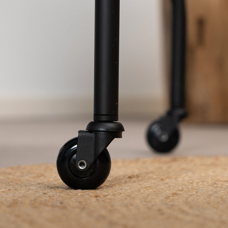 Esszimmerstuhl Mila mit Rollen Stoff grün