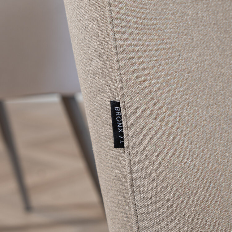 Esszimmerstuhl Elin recycelter Stoff mit Armlehne taupe