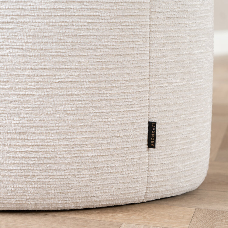 Hocker Mio halbrund Ribstoff weiß