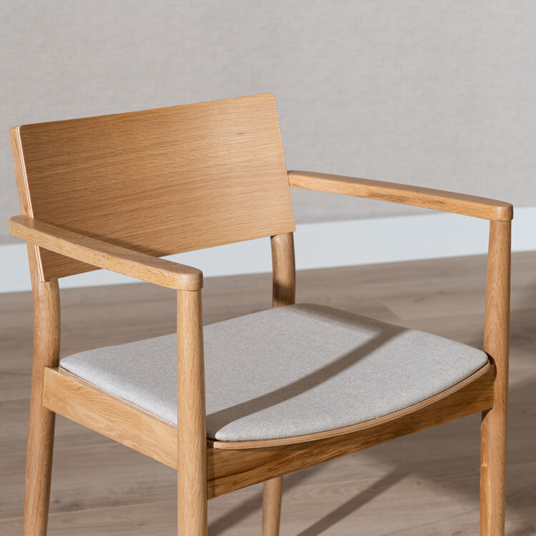 Esszimmerstuhl Juan Eiche Natur / off white