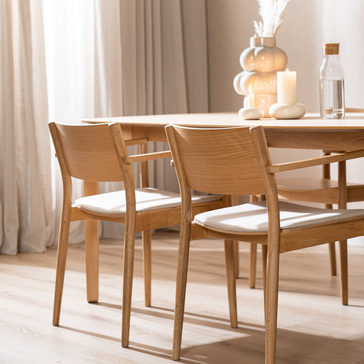 Esszimmerstuhl Juan Eiche Natur / off white