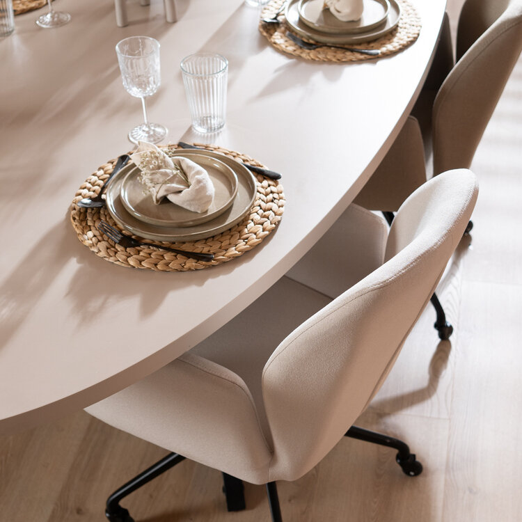 Esszimmerstuhl Runa recycelter Stoff mit Rollen off white