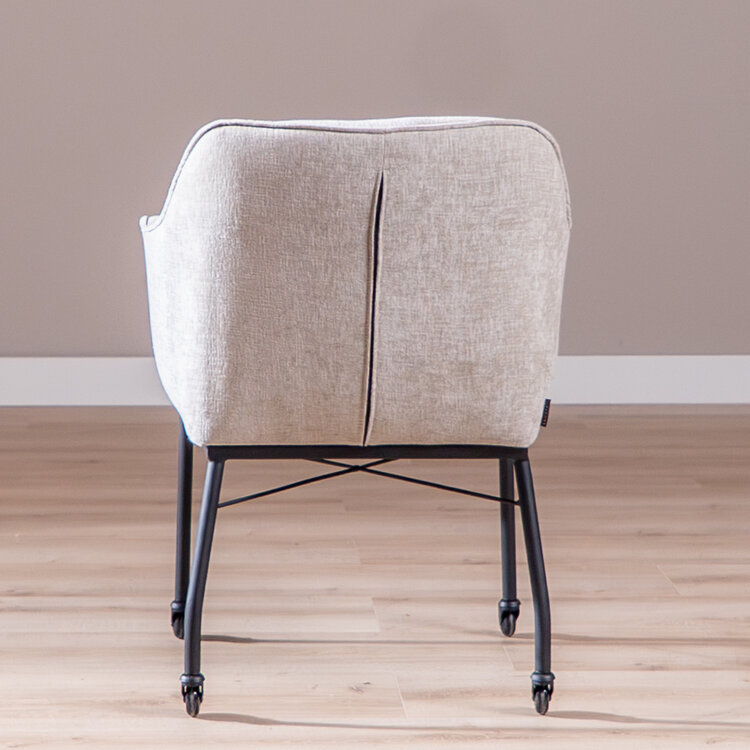 Esszimmerstuhl mit Rollen Enzo Chenille Sand