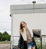 Laine Laine Issue 15 - Road Trip