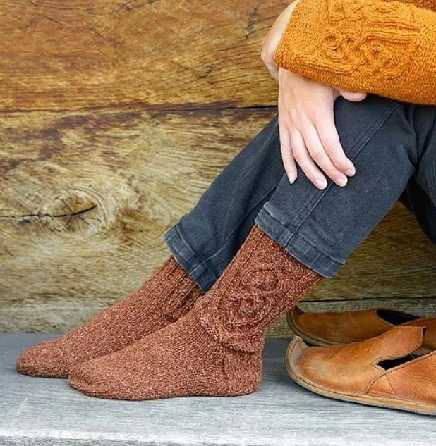 Knitting Fever Elsbeth Lavold - Viking knits & Ancient ornaments