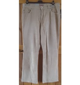 S.Oliver broek ripstof beige maat 32/34 en 34/34 (A20)