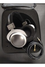 Beyerdynamic T 70 Premium closed back headphone