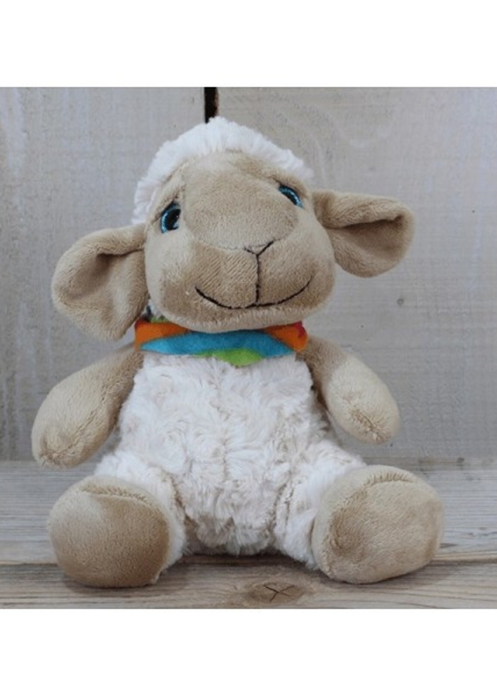 Pluche schaap zittend met gekleurde sjaal 20cm