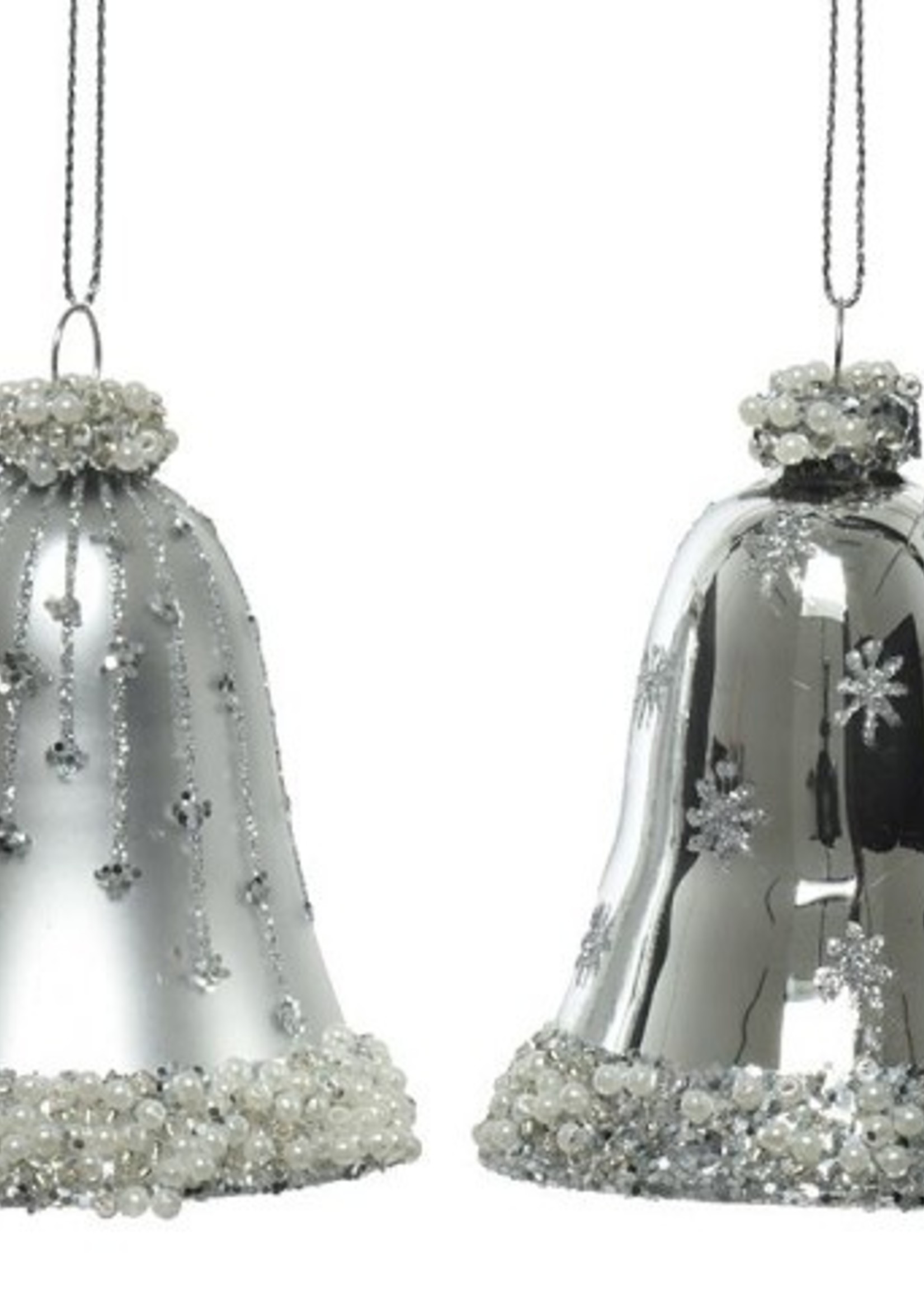 Decoris Glazen kerstornamenten in vorm van gedecoreerde klokjes dia 6.5cm x 8 cm zilver