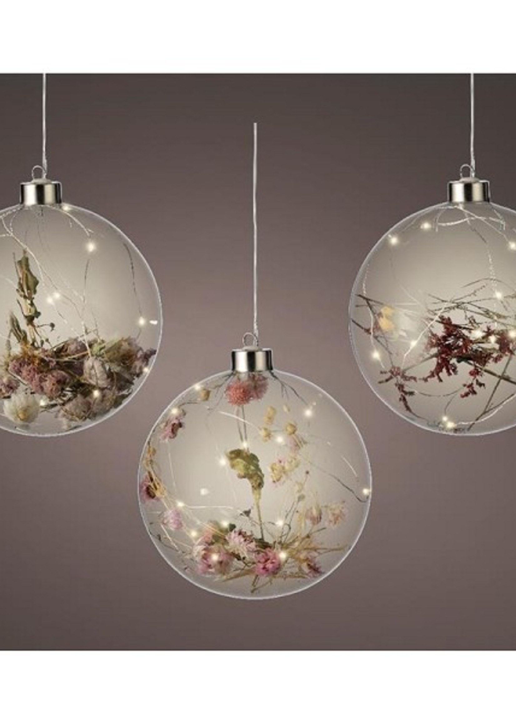 Lumineo Micro LED verlichting bal met droogbloemen Ø14cm op batterij met 6 uurs timer voor binnen gebruik per stuk