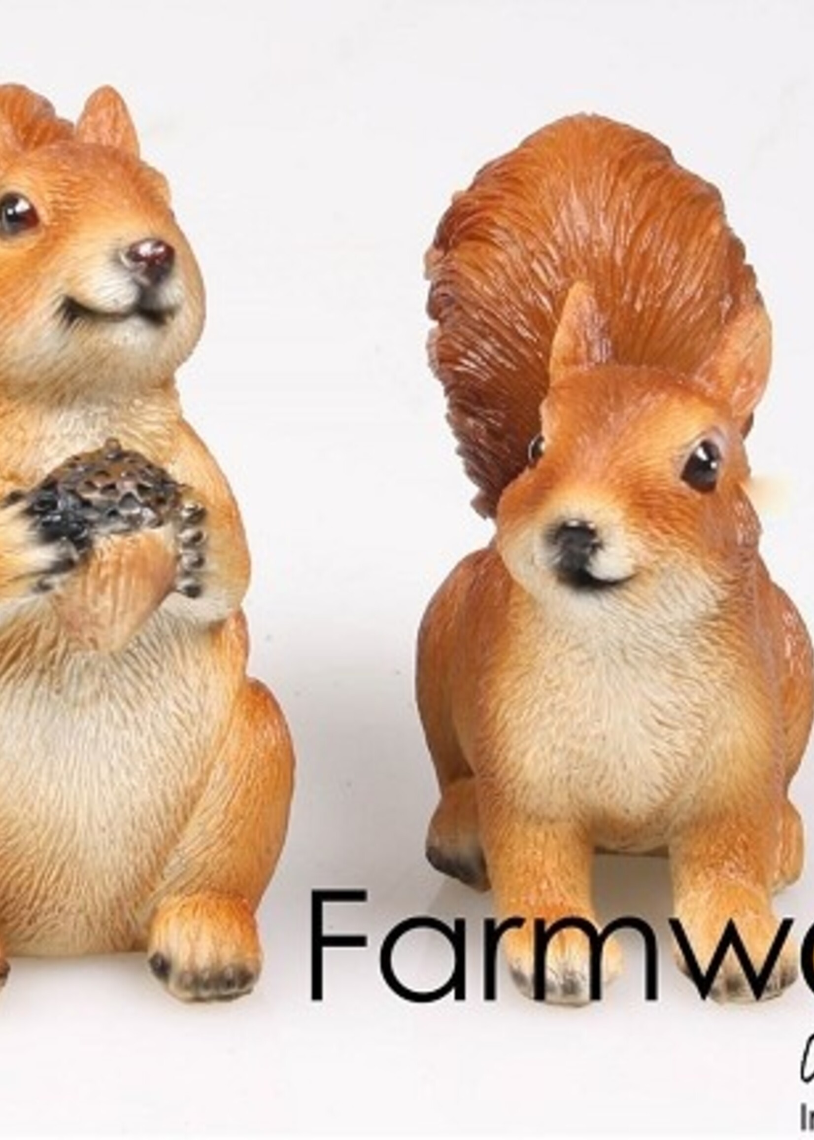 Tuinbeeld eekhoorn polystone 10x5x9cm per stuk