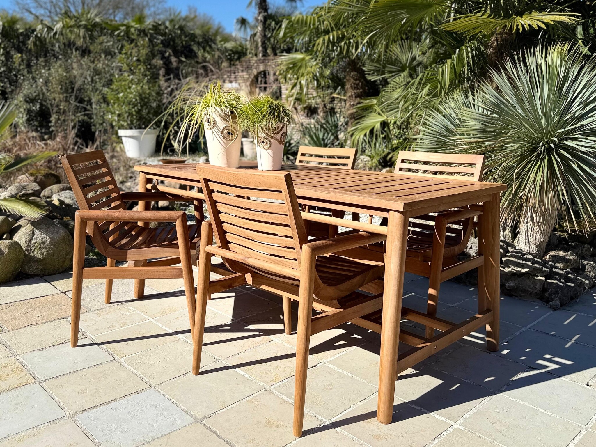 De lente is begonnen: tijd om je tuin in te richten met de producten van JoJo Living!