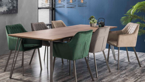 Moderne eetkamerstoel met een velvetstof