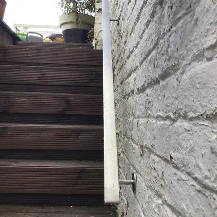 RVS trapleuning - rechthoekig (40x10 mm) - op maat - voor buiten - geborsteld RVS 316 RVS trapleuning - rechthoekig (40x10 mm) - op maat - voor buiten - geborsteld RVS 316