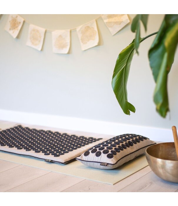 Deva Yoga - Spijkermat - Warm Grey Mandala