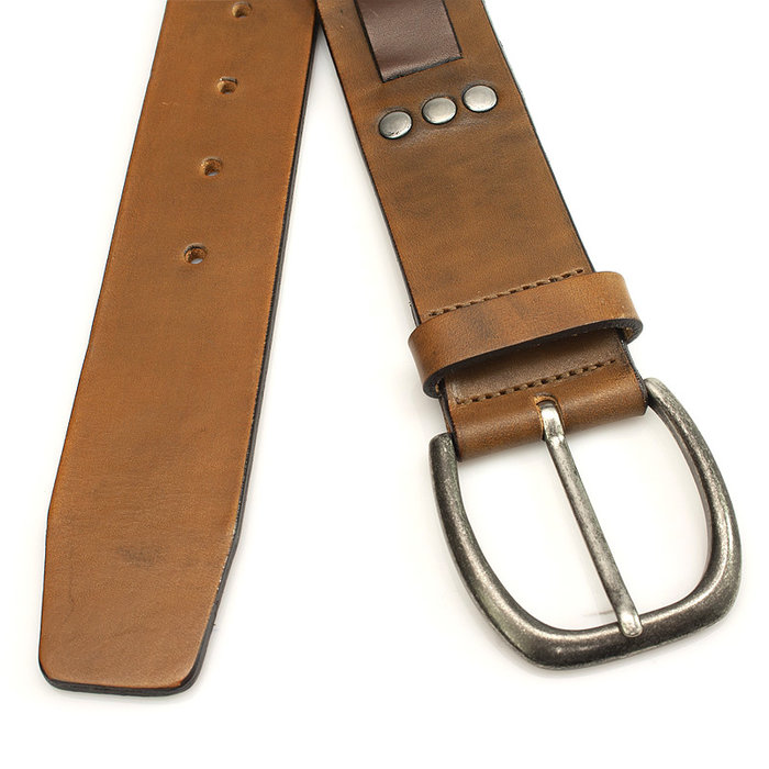 Gilmart Jeans riem tabakbruin met studs