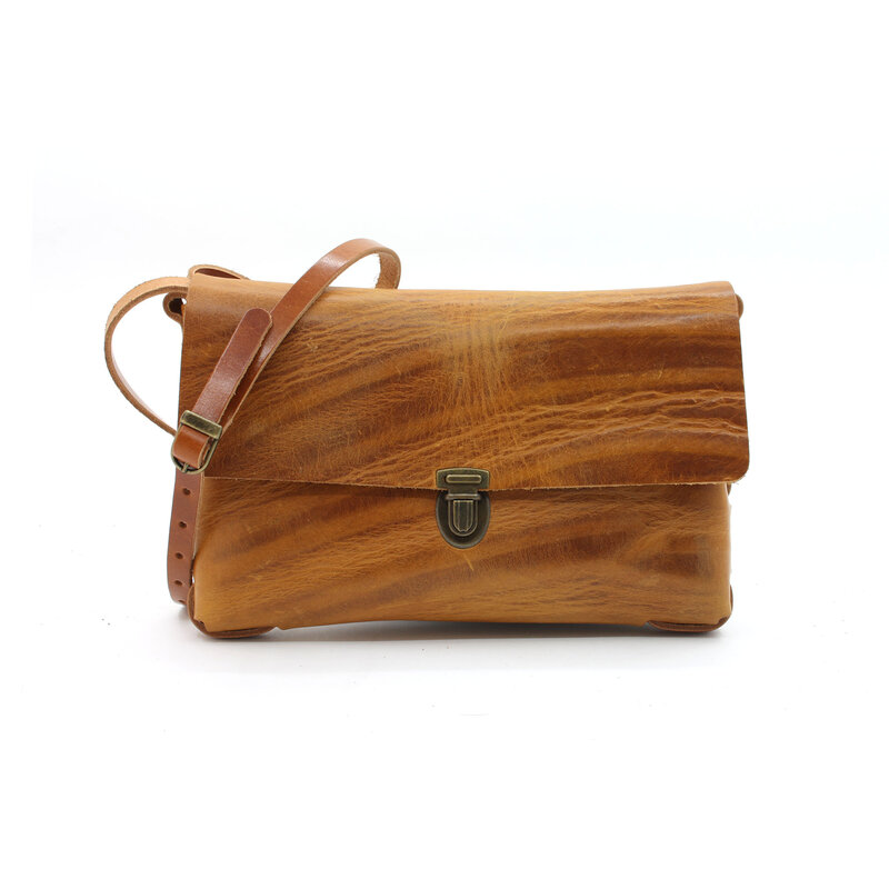 A-Zone Handgemaakt vol nerf leren tasje cognac