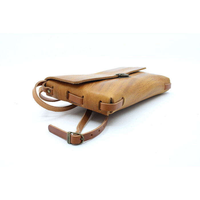 A-Zone Handgemaakt vol nerf leren tasje cognac