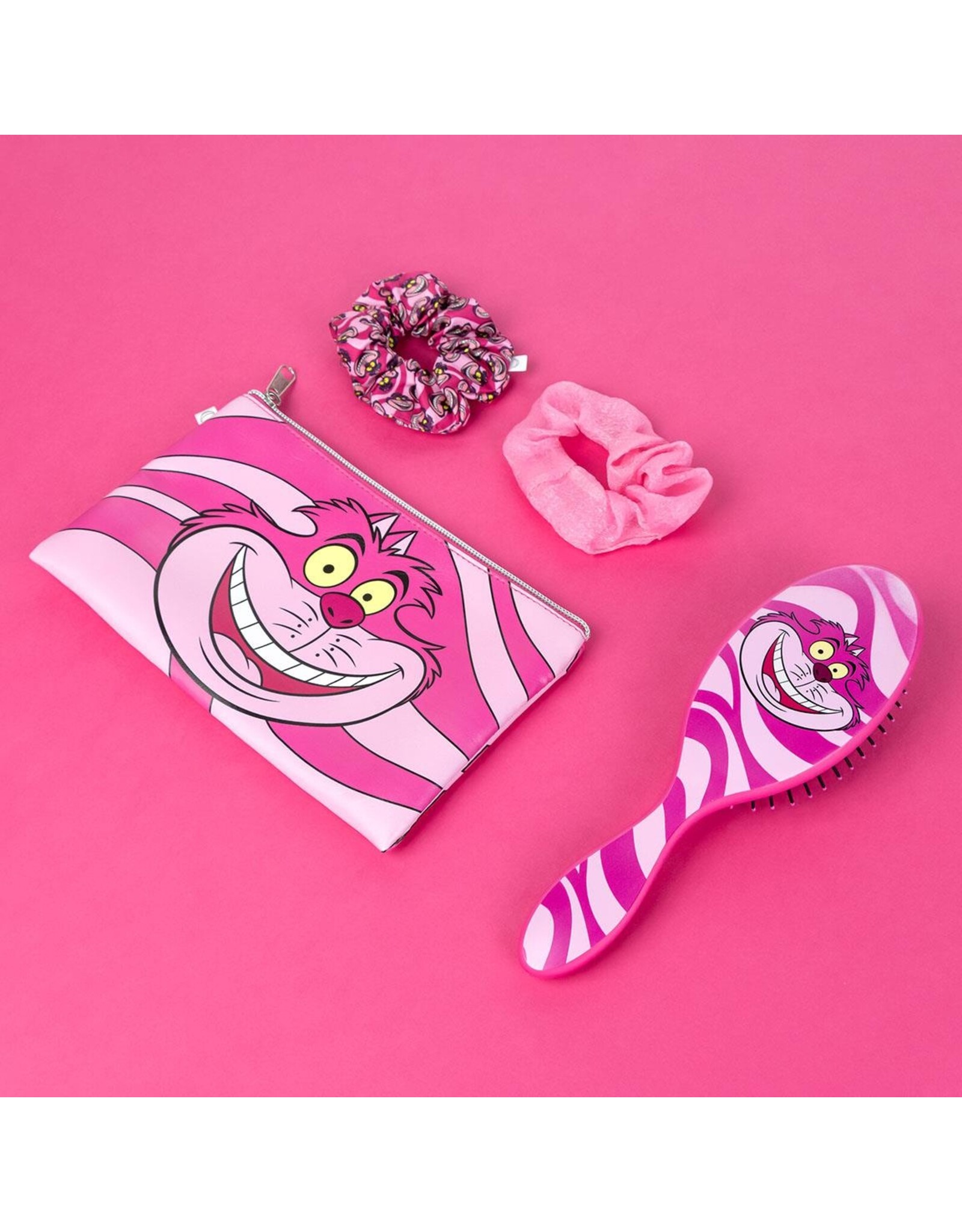 Disney Alice in Wonderland Cheshire Cat Beauty Set Haarborstel Scrunchies Toilettas