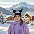 Hello Kitty Kuromi Mütze – Schwarze Beanie mit Ohren – Offizielles Sanrio Accessoire Hello Kitty Kuromi Mütze – Schwarze Beanie mit Ohren – Offizielles Sanrio Accessoire