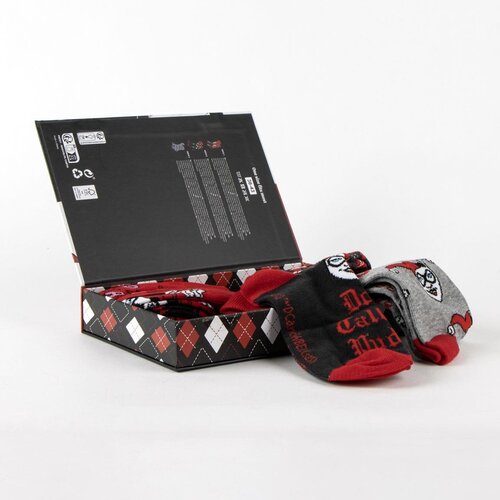 DC Comics Harley Quinn Socks Gift Set – 3 Pairs – Official DC Comics – Size 36–43 DC Comics Harley Quinn Socks Gift Set – 3 Pairs – Official DC Comics – Size 36–43