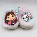 Gabby's Poppenhuis Gabby’s Poppenhuis Sloffen voor Meisjes – Zachte Pluche Instapsloffen met Gabby & Kattenvriendjes Gabby's Poppenhuis Gabby’s Poppenhuis Sloffen voor Meisjes – Zachte Pluche Instapsloffen met Gabby & Kattenvriendjes