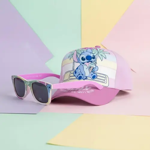 Disney Disney Stitch Pet en Zonnebril Set – Roze – Verstelbaar – UV400 Bescherming – Zomer Accessoire