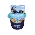 Bluey Bluey Pet met Zonnebril Kinderen – Zomer Set – UV400 Bescherming – Verstelbare Cap – Officieel Gelicenseerd