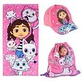 Gabby's Poppenhuis Gabby's Dollhouse Strandset Kinder – Strandtuch 70x140 cm, Turnbeutel und Cap – Rosa – Mädchen