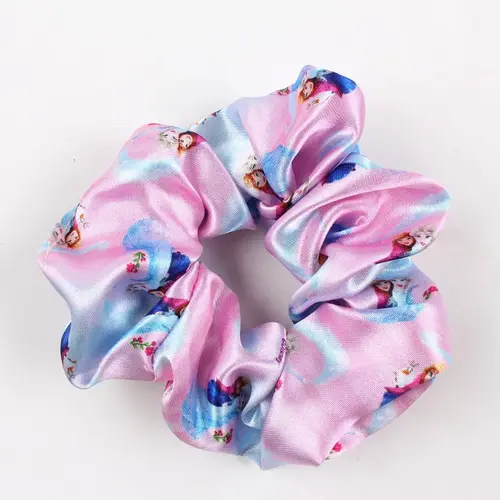 Disney Disney Frozen Beautyset voor Meisjes – Haaraccessoires Set met Haarborstel, Scrunchie, Clips, Elastieken, Armband en Opbergtas