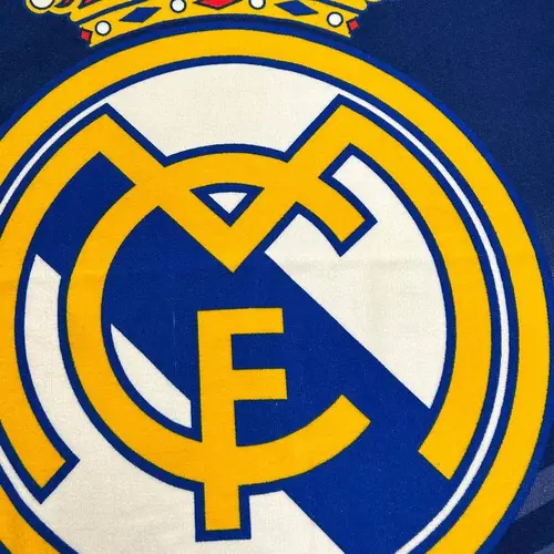 Real Madrid Real Madrid Strandlaken - Polyester Handdoek - Blauw - 70 x 140 cm - Officieel Gelicenseerd