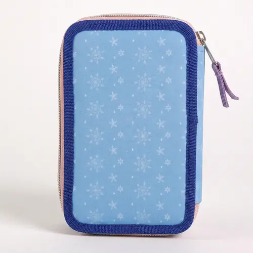 Disney Frozen Gevuld Etui 3 Vaks – Elsa – Blauw – 51 Delig – Officieel Gelicenseerd – Inclusief Stiften, Kleurpotloden en Schoolspullen Disney Frozen Gevuld Etui 3 Vaks – Elsa – Blauw – 51 Delig – Officieel Gelicenseerd – Inclusief Stiften, Kleurpotloden en Schoolspullen