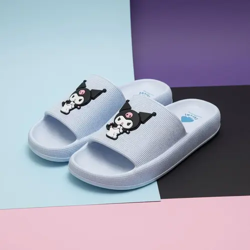 Hello Kitty Hello Kitty Kuromi Slippers Dames – Paarse Badslippers – Comfortabele Sanrio Slippers – Zomerse Instappers – Officiële Merchandise Hello Kitty Hello Kitty Kuromi Slippers Dames – Paarse Badslippers – Comfortabele Sanrio Slippers – Zomerse Instappers – Officiële Merchandise