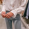 NAIA chemise blanche à coeur doré NAIA chemise blanche à coeur doré