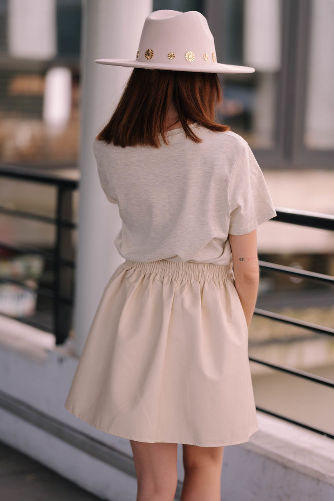 AMOUR t-shirt beige AMOUR t-shirt beige