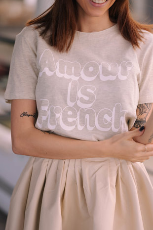 AMOUR t-shirt beige AMOUR t-shirt beige