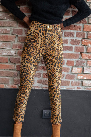 OMA jean camel OMA jean camel