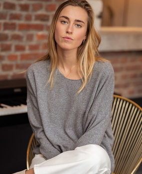 ANNA pull gris foncé ANNA pull gris foncé