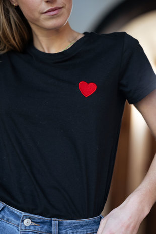 ATHEA t-shirt noir et rouge ATHEA t-shirt noir et rouge