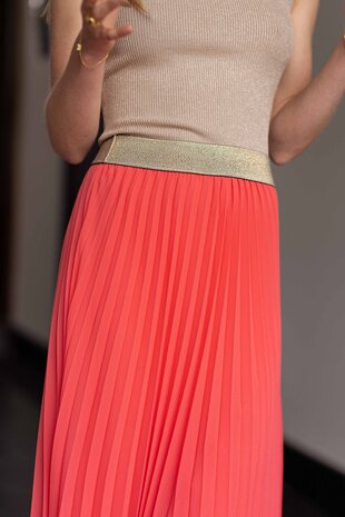 SAORI jupe rouge SAORI jupe rouge