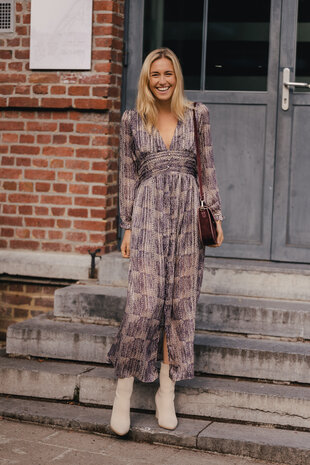 Robe grise hotsell