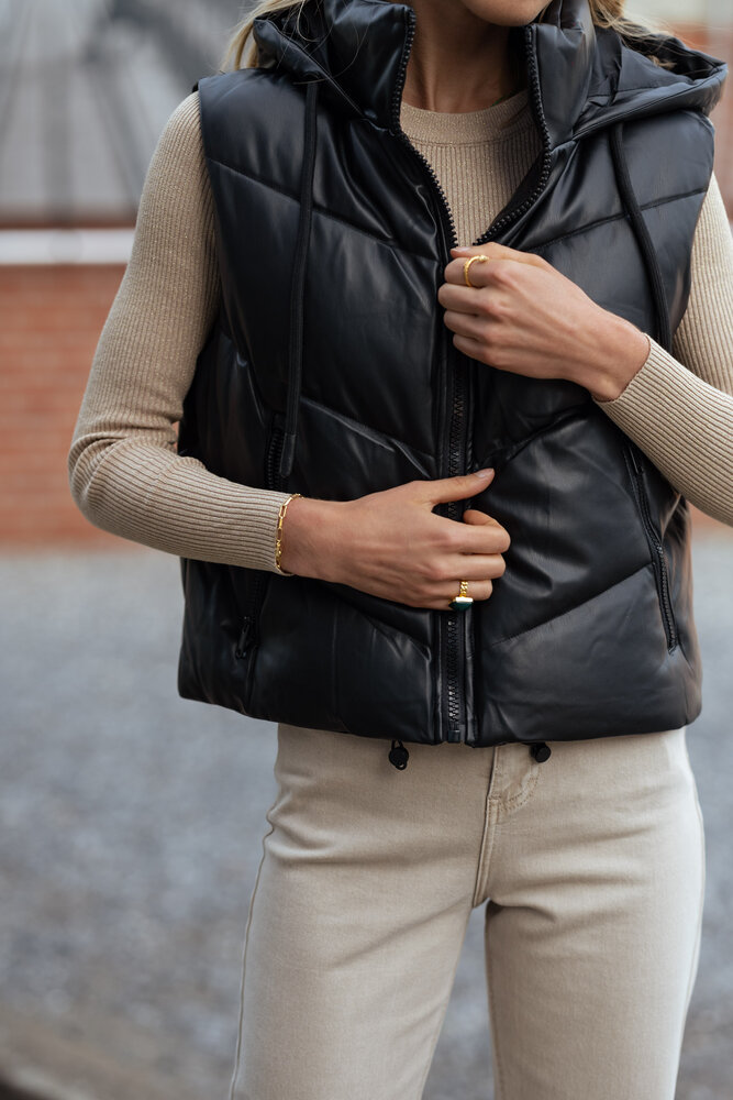 TEREZIA doudoune noire sans manches TEREZIA doudoune noire sans manches