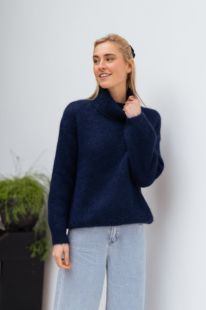 VITTORIA pull marine VITTORIA pull marine