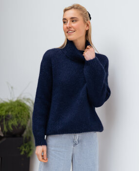 VITTORIA pull marine VITTORIA pull marine