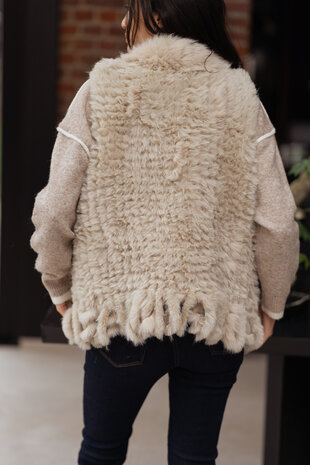 PAYLY gilet en fausse fourrure beige PAYLY gilet en fausse fourrure beige